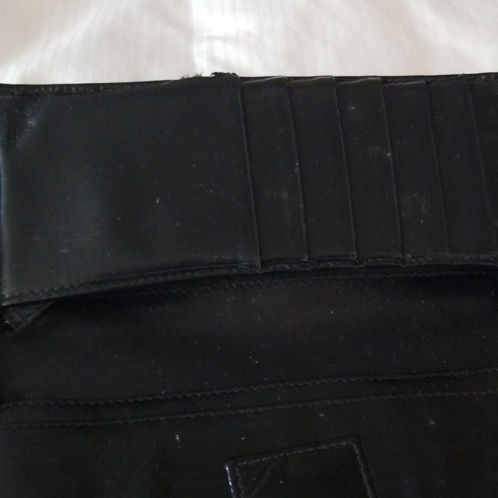 Gucci Wallet - Picture 3 of 3